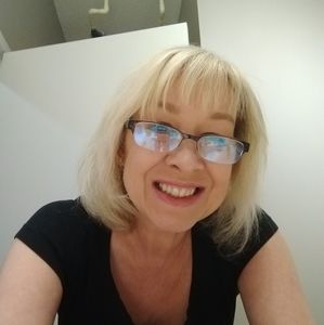 Meet your Posher, Kara